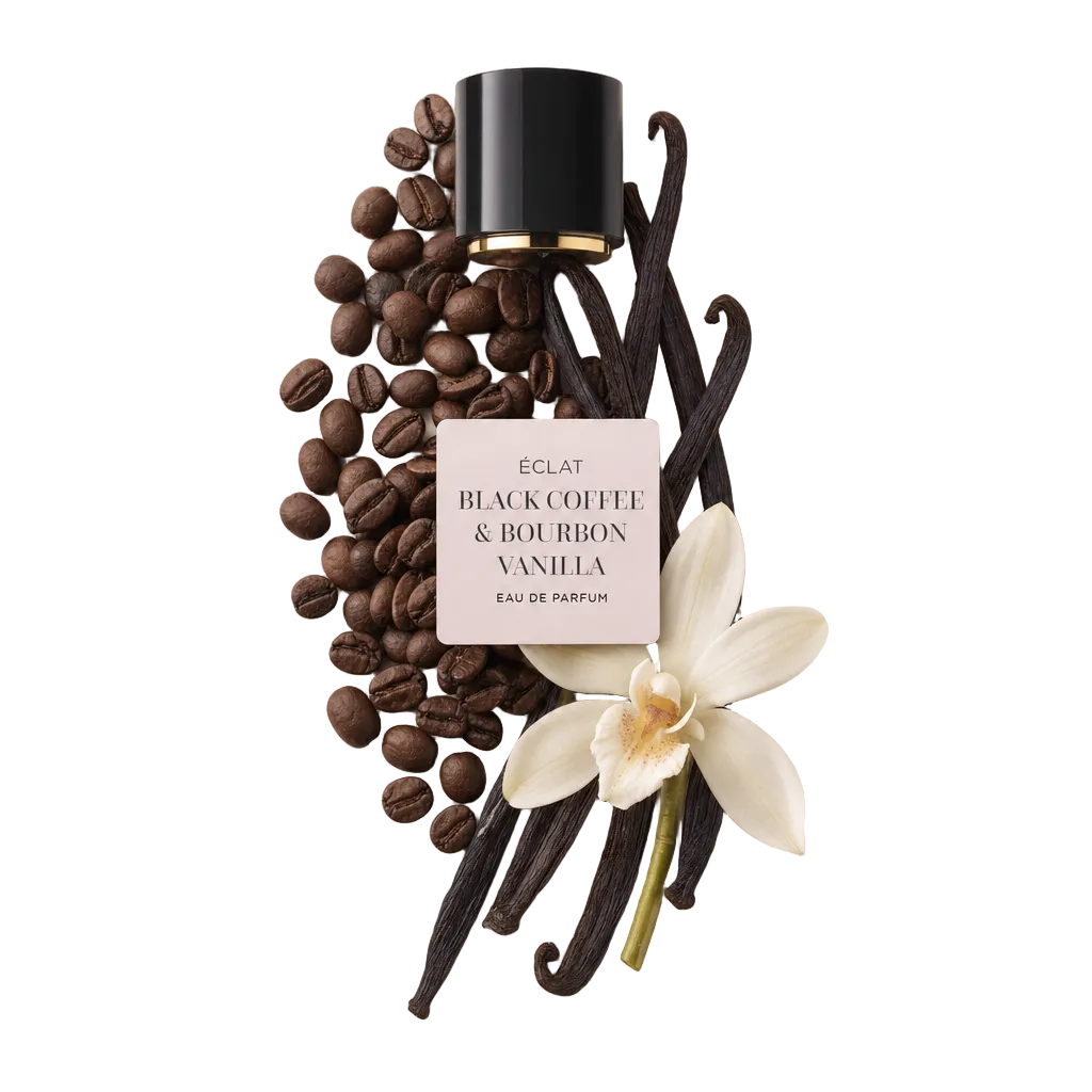 Un arrangiamento di chicchi di caffè e baccelli di vaniglia intorno a un tappo nero con etichetta ÉCLAT Black Coffee & Bourbon Vanilla.